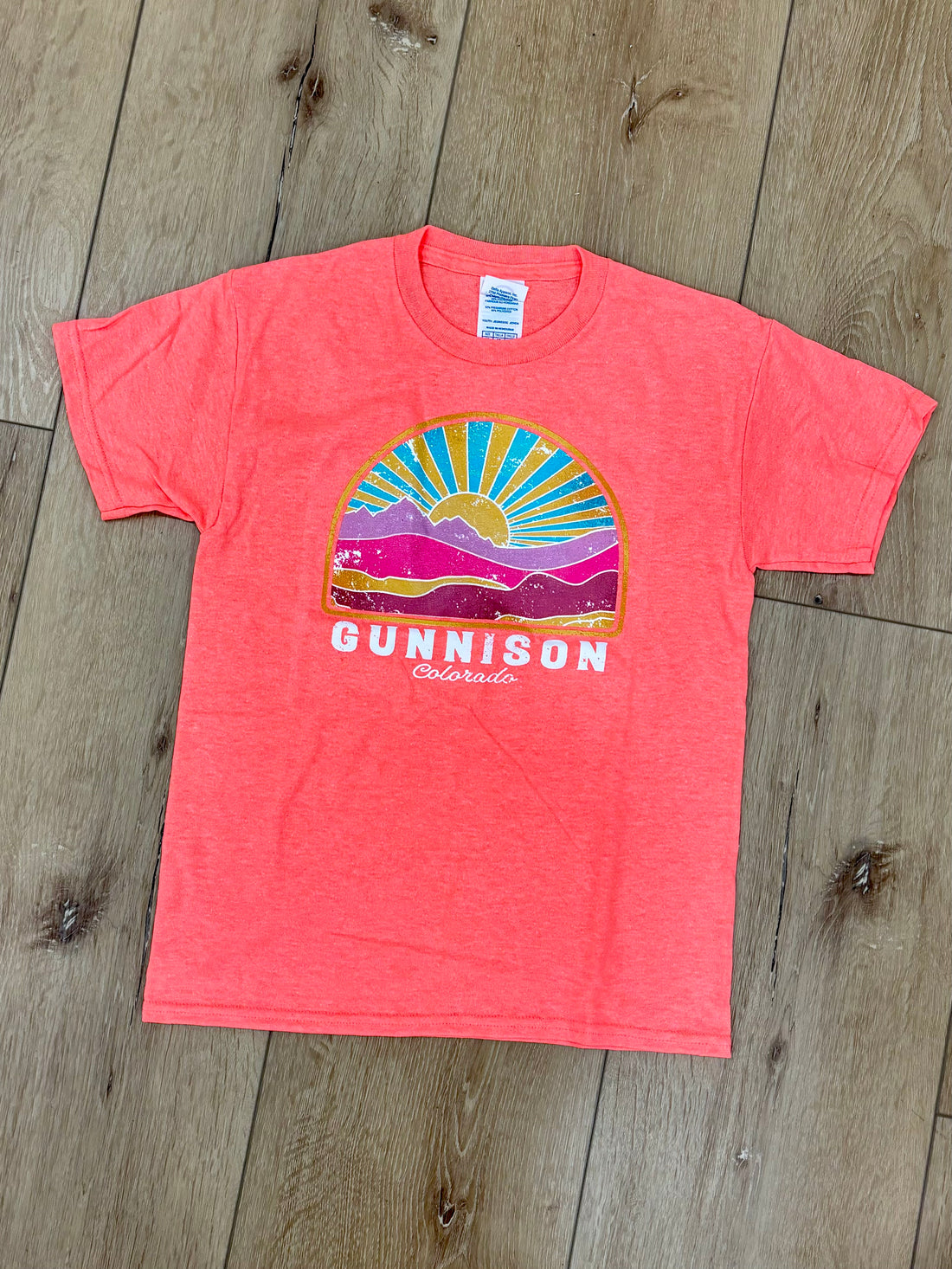 Youth Beaming Mountain Gunni T-Shirt - Coral