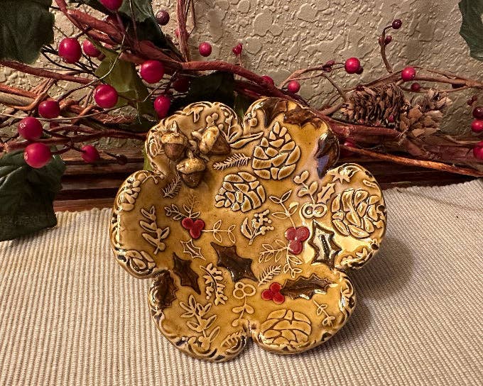 Christmas Pinecones &amp; Mistletoe Rolling Pin