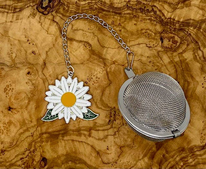 Tea Infuser Ball with Daisy Charm